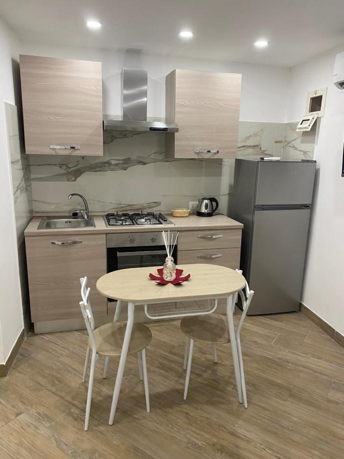Casa Daniela Apartment Наполи Екстериор снимка